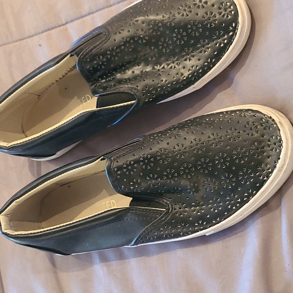 Woman black loafers